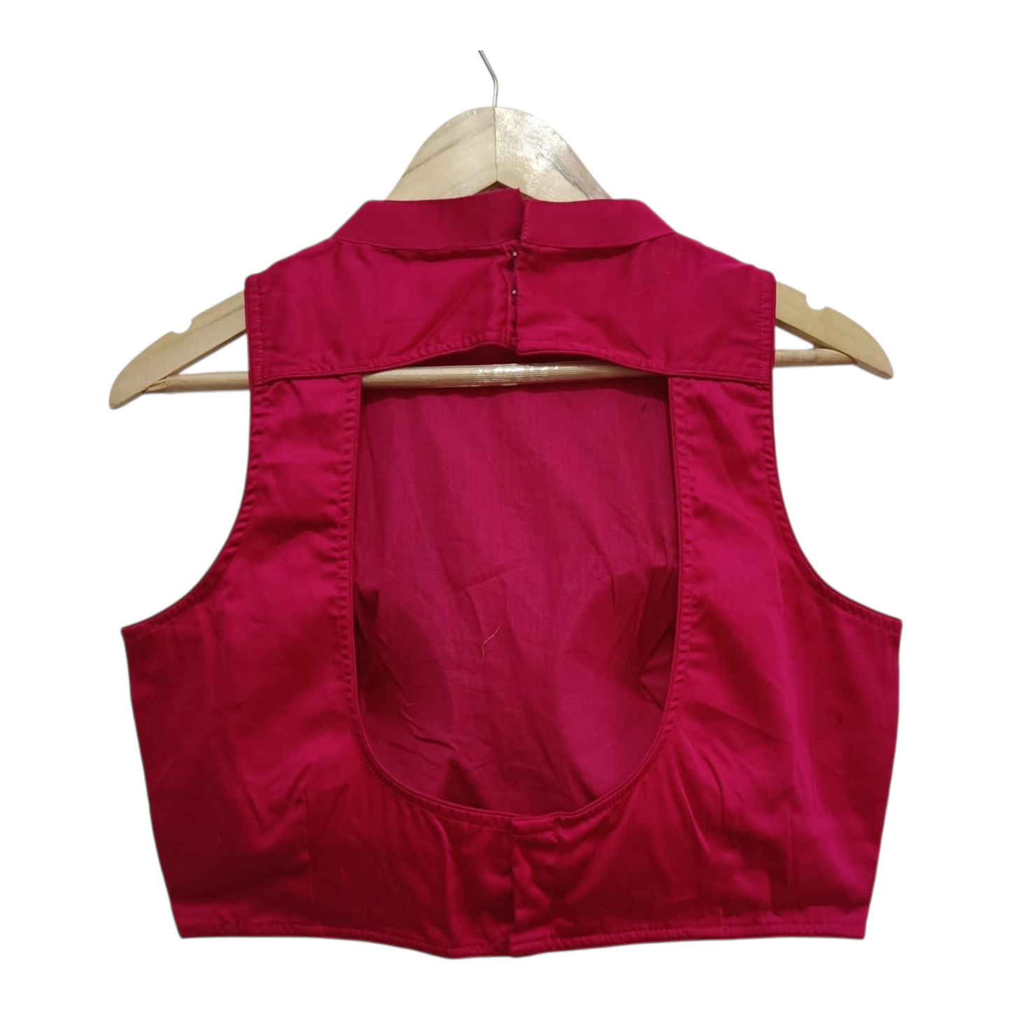 Riya Halter Neck Blouse – Fierce Back. Flawless Fit.