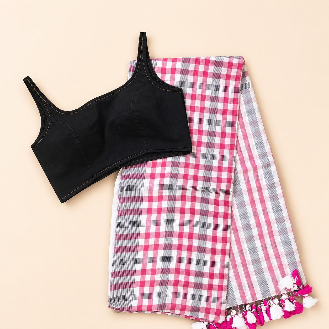 Pure Mul Cotton Checks Saree & Readymade Blouse Combo