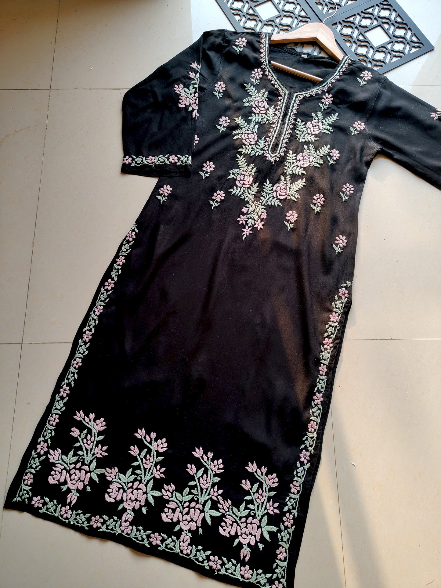 Siyah Chikankari Kurta
