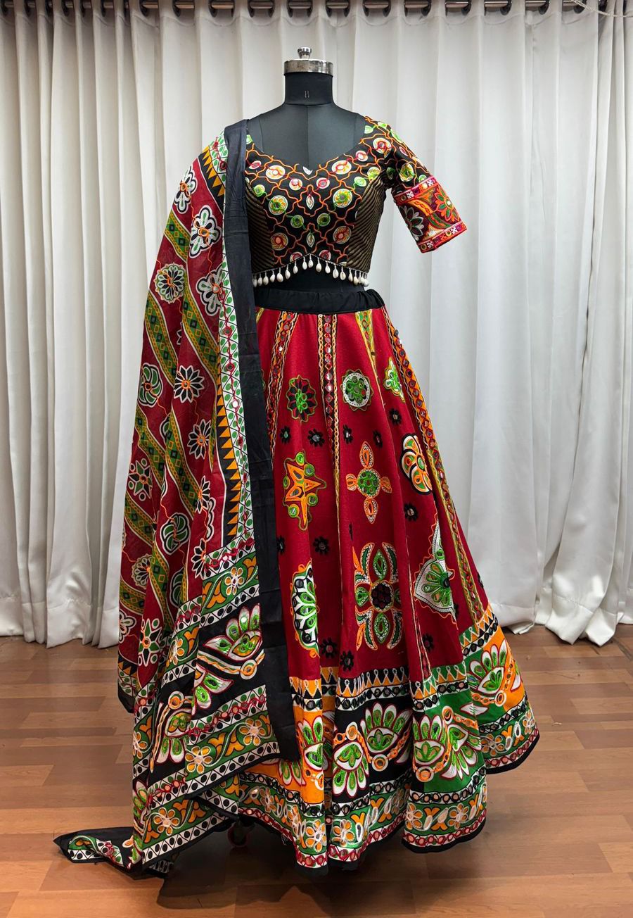 RAASVIBES – Festive Elegance 2025